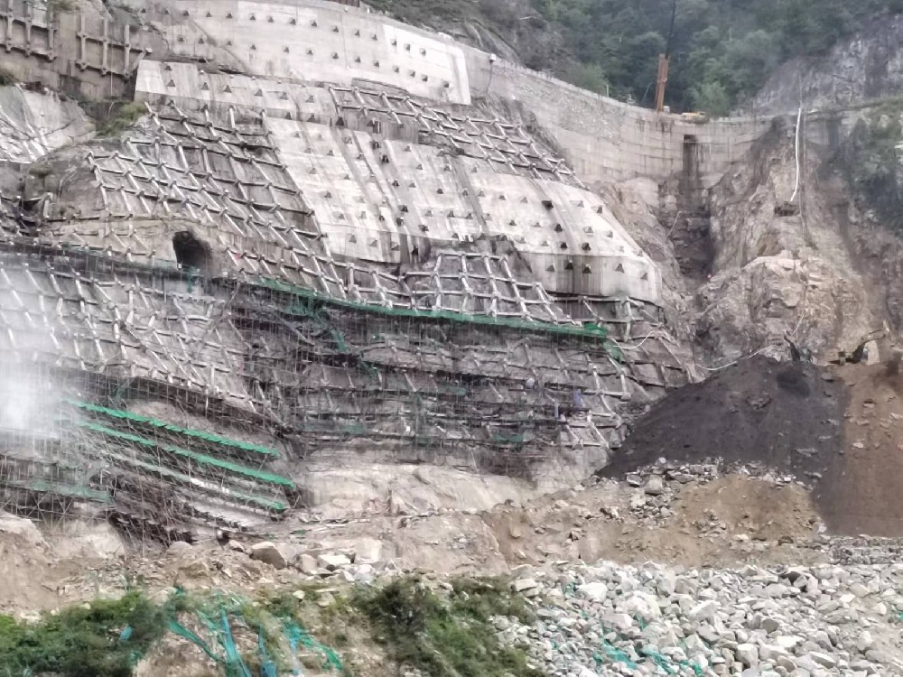 雙江口水電站豎井泄洪洞出口交通橋橋梁項(xiàng)目