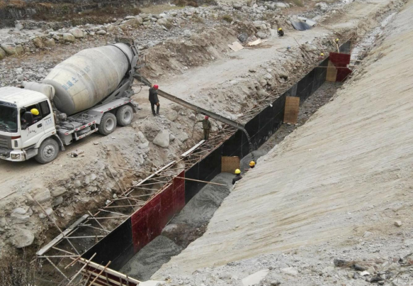 大崗山海流溝整治及零星工程施工